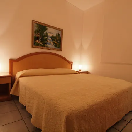 Easyrooms Dell'angelo لوكارنو
