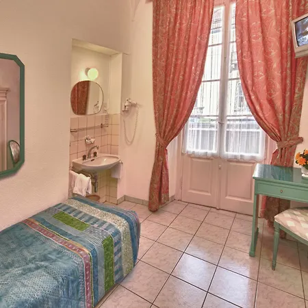 Easyrooms Dell'angelo لوكارنو